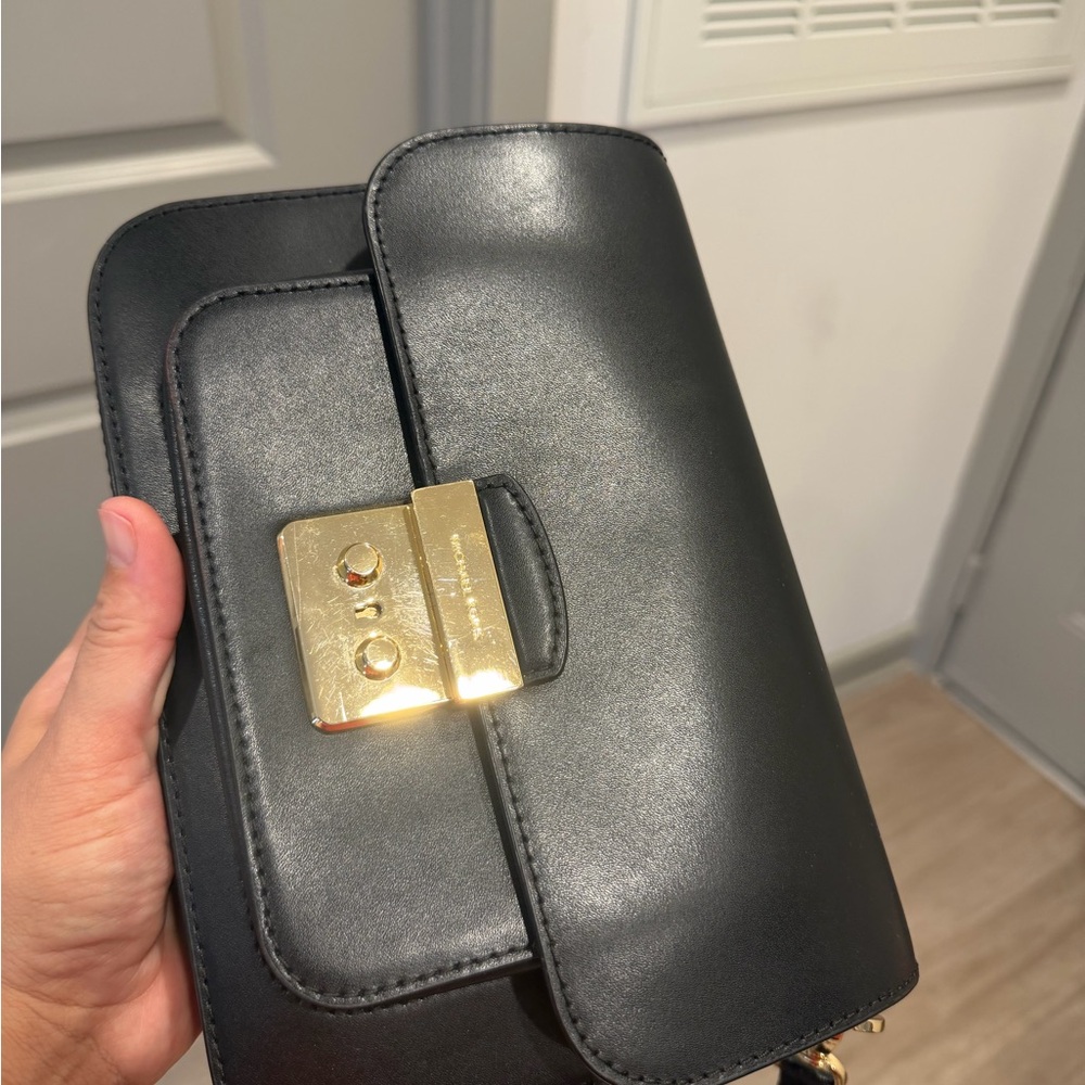 Michael Kors Black and Tan Crossbody Bag - Picture 13 of 16